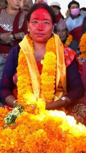 चिकित्सक बन्न छोडेर राजनीतिमा होमिएकी सीता